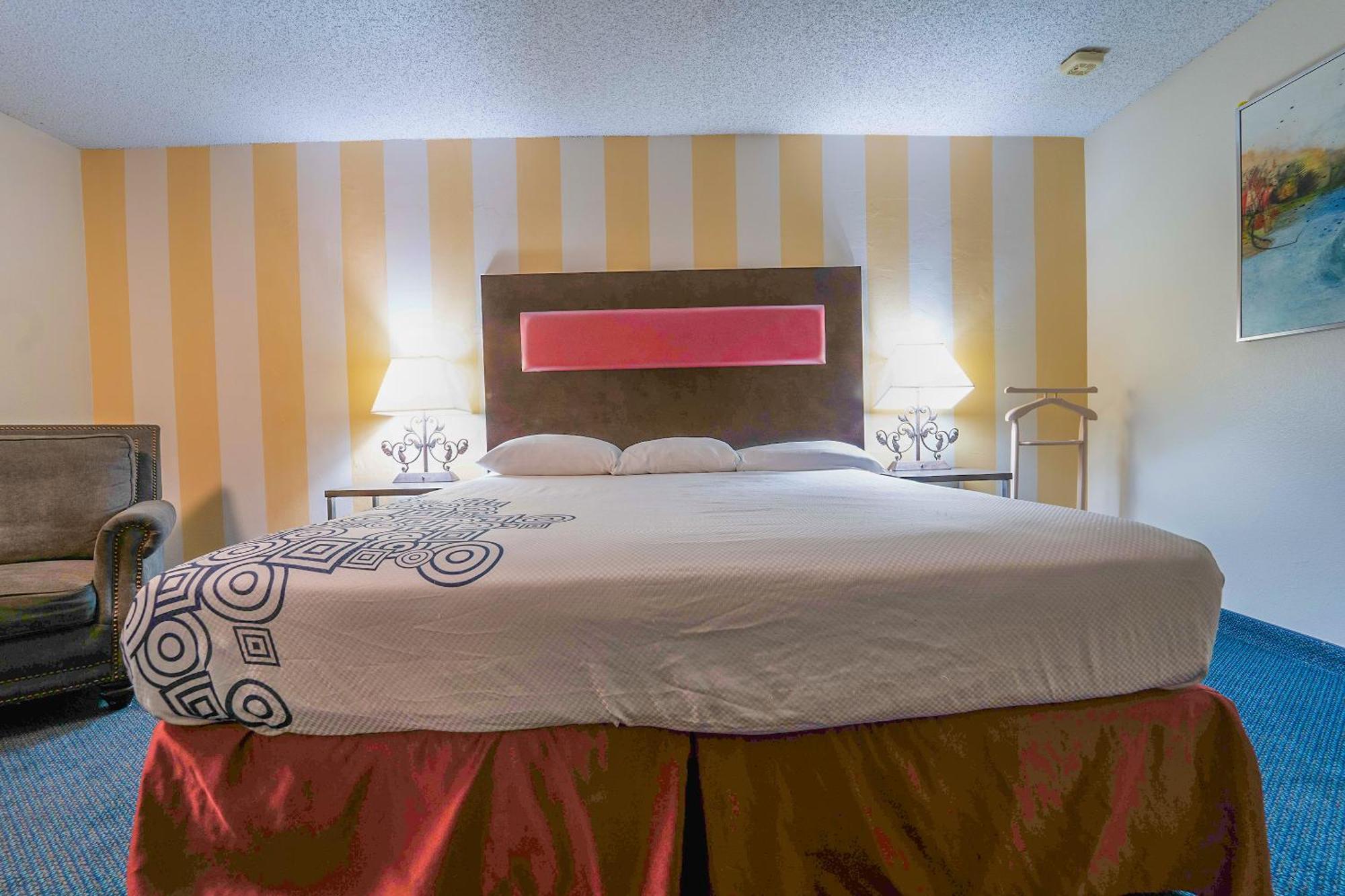 Royal Plaza Inn Indio Buitenkant foto