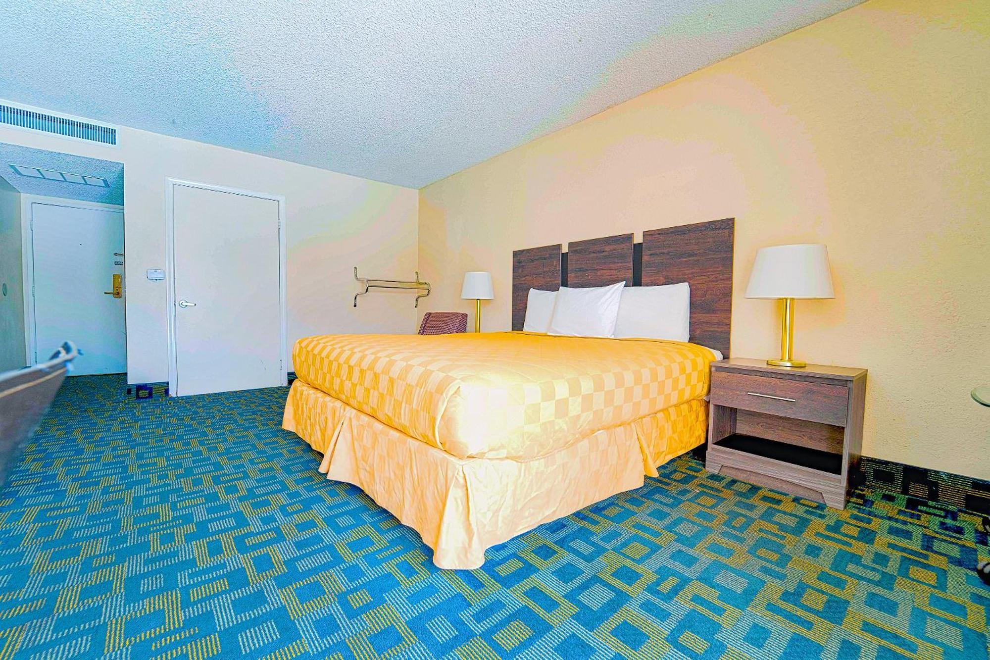 Royal Plaza Inn Indio Buitenkant foto