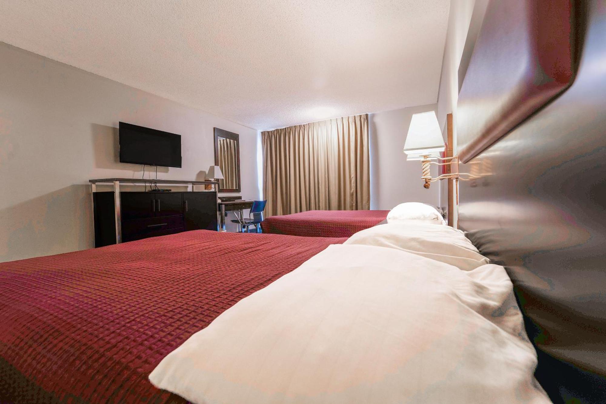 Royal Plaza Inn Indio Buitenkant foto