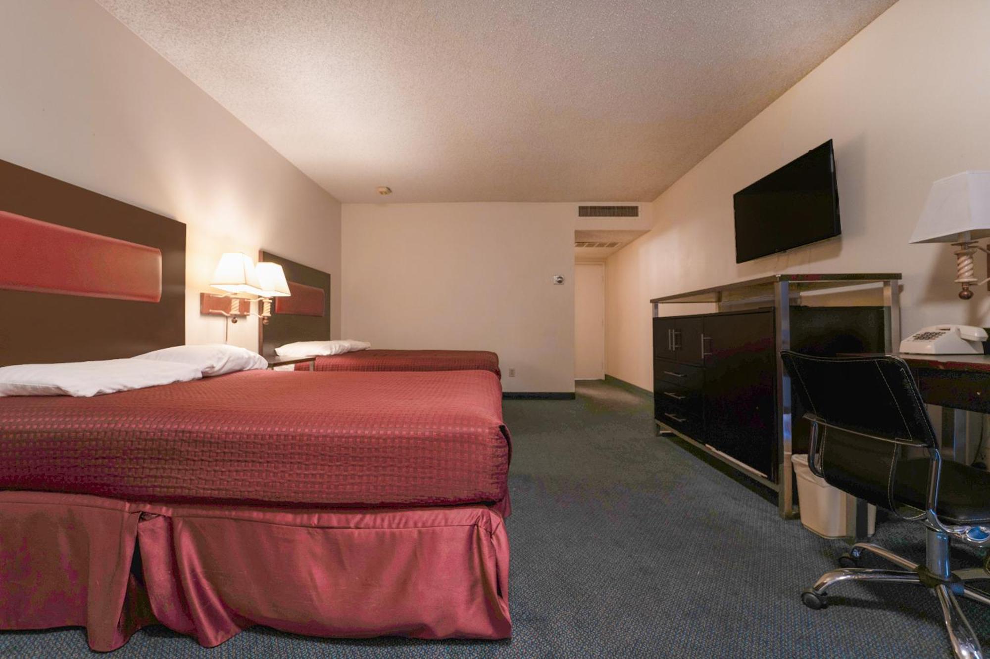 Royal Plaza Inn Indio Buitenkant foto
